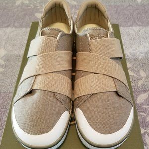 Keen Elsa NWT